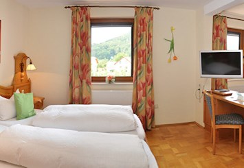 Landhotel & Pension "Zur Pferdetränke" Zimmerkategorien Komfort Doppelzimmer