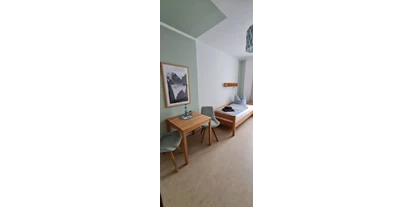 Pensionen - Eisenach (Eisenach, Stadt) - Zimmer 1 (Zweibettzimmer) - Pension "Schul Inn"
