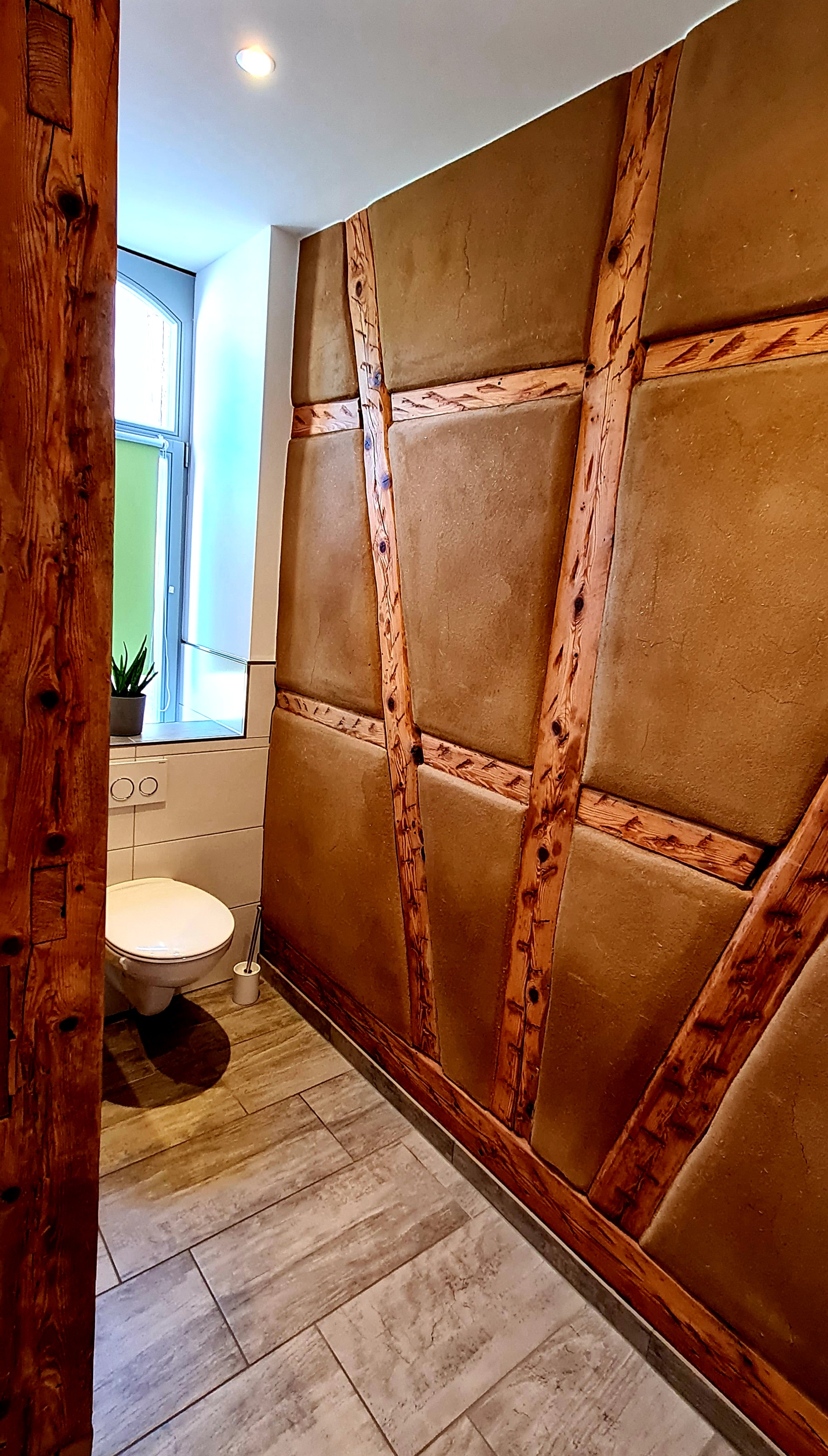 Frühstückspension: Badezimmer Zimmer 1 - Pension "Schul Inn"