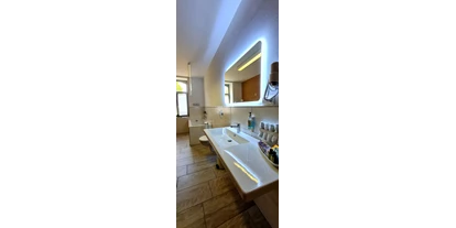 Pensionen - Eisenach (Eisenach, Stadt) - Badezimmer Zimmer 4 - Pension "Schul Inn"