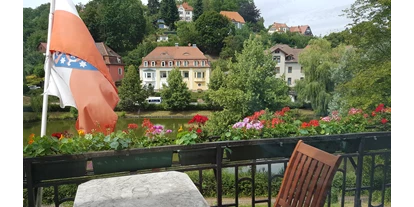 Pensionen - Eisenach (Eisenach, Stadt) - Balkonblick zum Neuen Teich mit seinen städtischen Villen. - Pension Rau