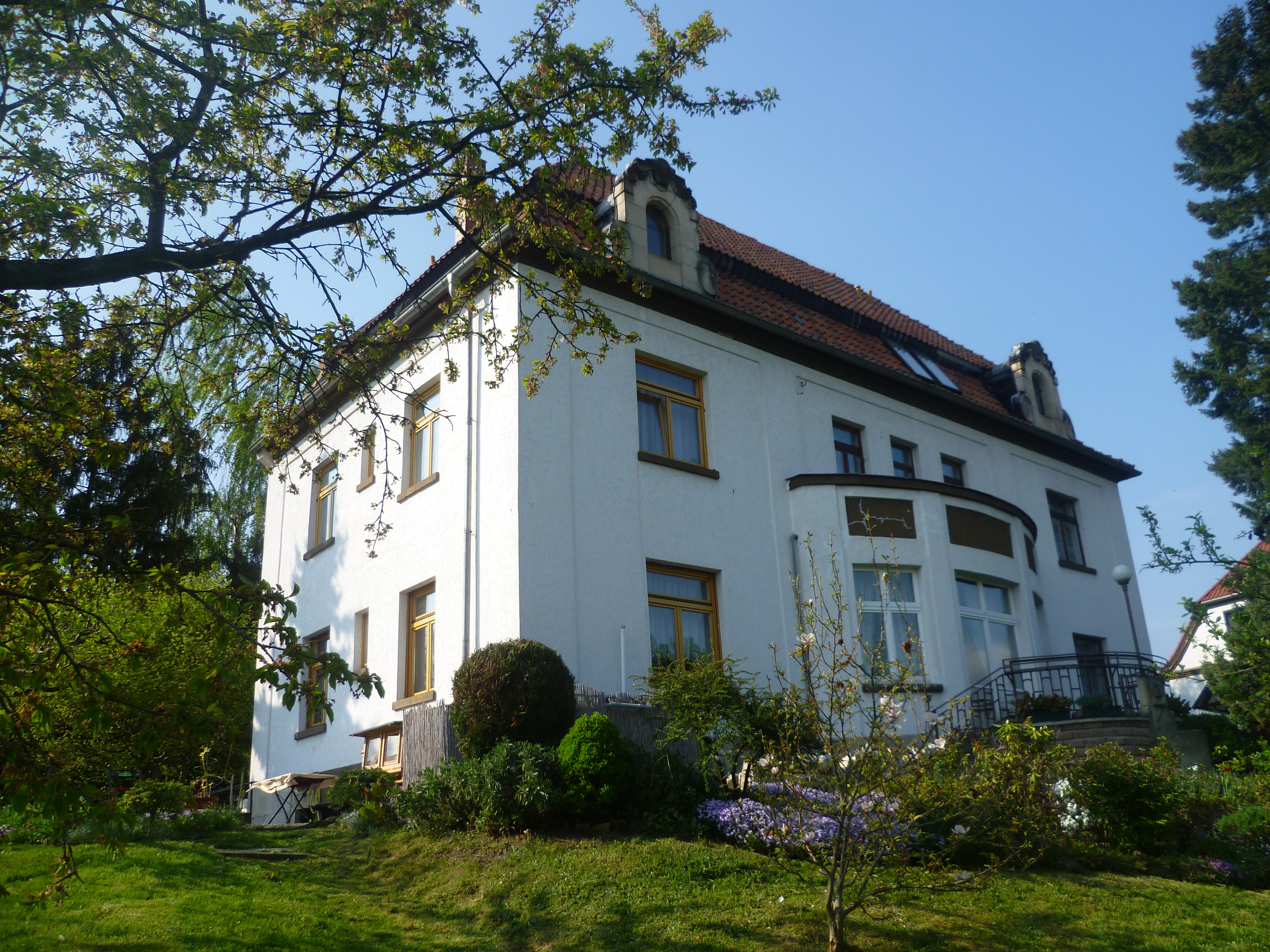 Pensionen - Thüringen - Blick zur Pension vom Garten aus - Schloßblickseite - Pension Rau