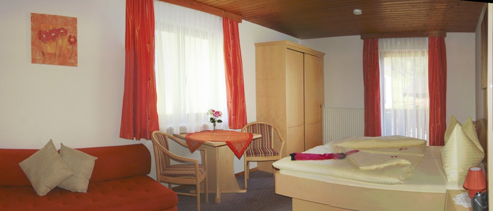 Frühstückspension: Zweites Komfortzimmer in der Wohnung Sonnblick - Haus Voithofer mit Top Ferienwohnungen