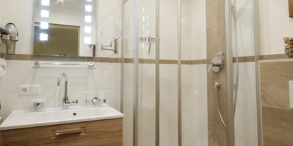 Pensionen - Parkplatz: kostenlos bei der Pension - Leogang - Dusche oder Bad mit jeweils WC und ein WC im Vorraum - Haus Voithofer mit Top Ferienwohnungen