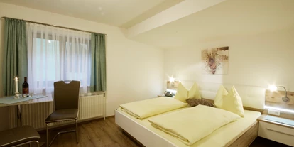 Pensionen - Parkplatz: kostenlos bei der Pension - Leogang - Eines der zwei Komfortzimmern in der Wohnung Goldberg - Haus Voithofer mit Top Ferienwohnungen