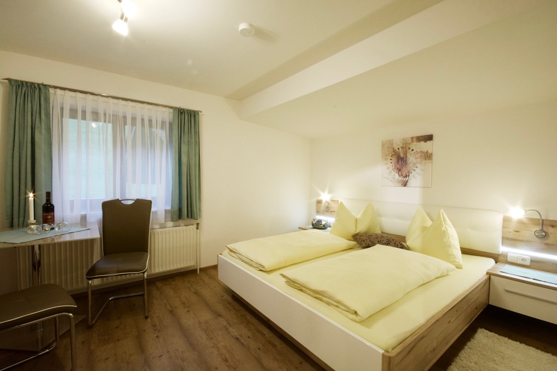 Frühstückspension: Eines der zwei Komfortzimmern in der Wohnung Goldberg - Haus Voithofer mit Top Ferienwohnungen