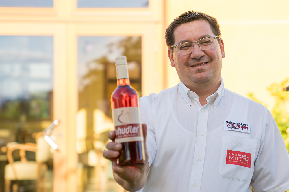 Pensionen - Parkplatz: kostenlos bei der Pension - Bad Waltersdorf - Uhudlerei Mirth - Ihr Gastgeber Matthias Mirth - Uhudlerei Mirth - Gasthof Kirchenwirt Mirth