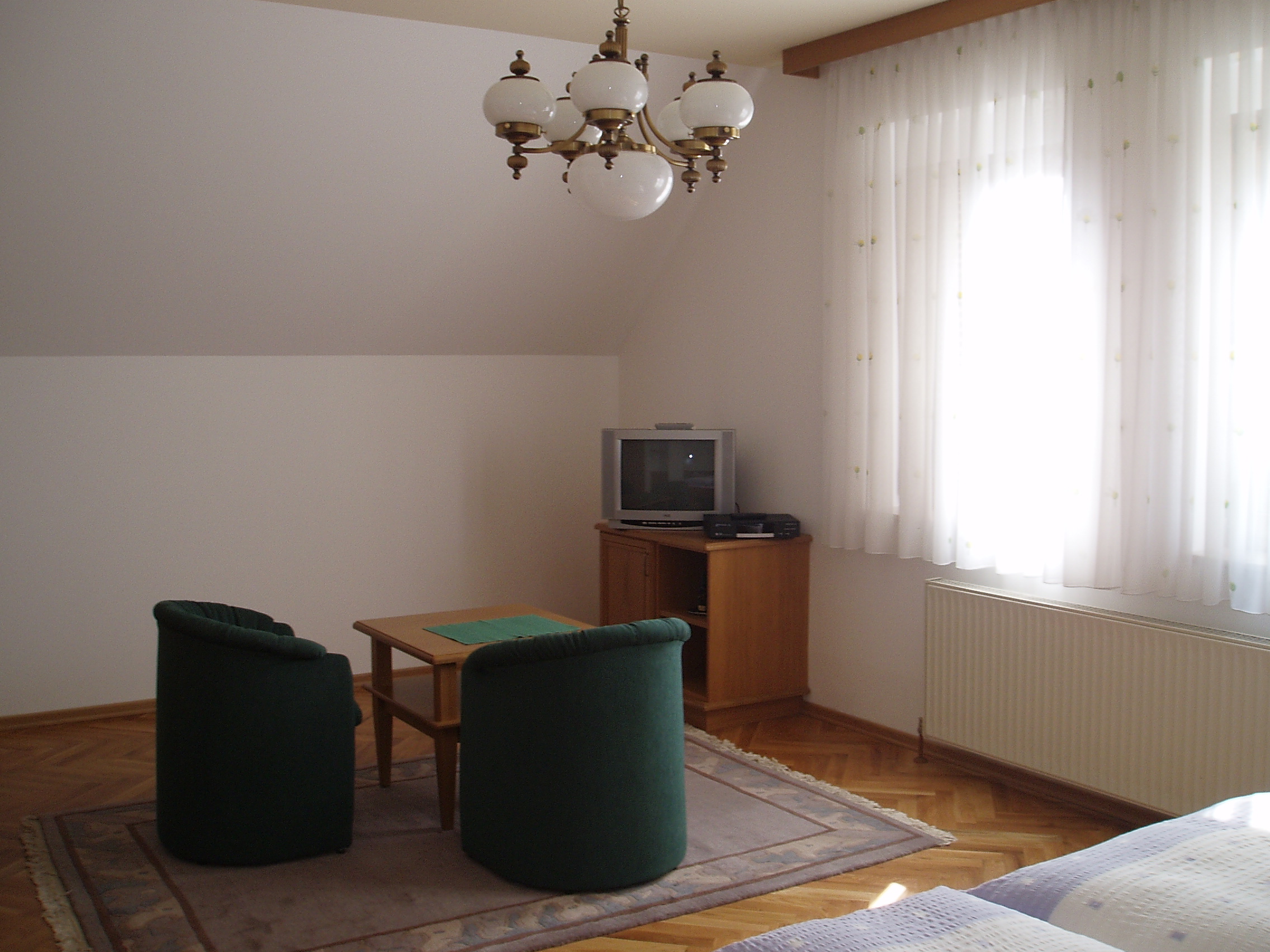 Pensionen - Parkplatz: kostenlos bei der Pension - Mittelburgenland - Pension Schlossgarten