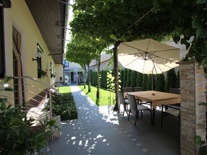 Pensionen - Restaurant - Weingut und Gästehaus Heiss