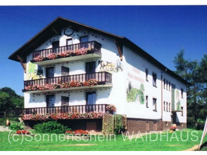 Pensionen - Restaurant - Pension Haus Sonnenschein
(Pensionsgebäude) - Pension Haus Sonnenschein