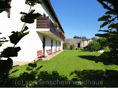 Pensionen - Restaurant - Südseite mit Terrasse und Balkon - Pension Haus Sonnenschein