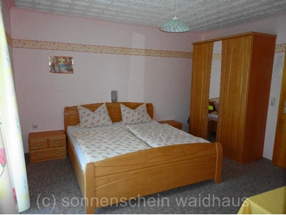 Pensionen - Restaurant - Doppelzimmer mit Dusche / WC + Balkon oder Terrasse - Pension Haus Sonnenschein
