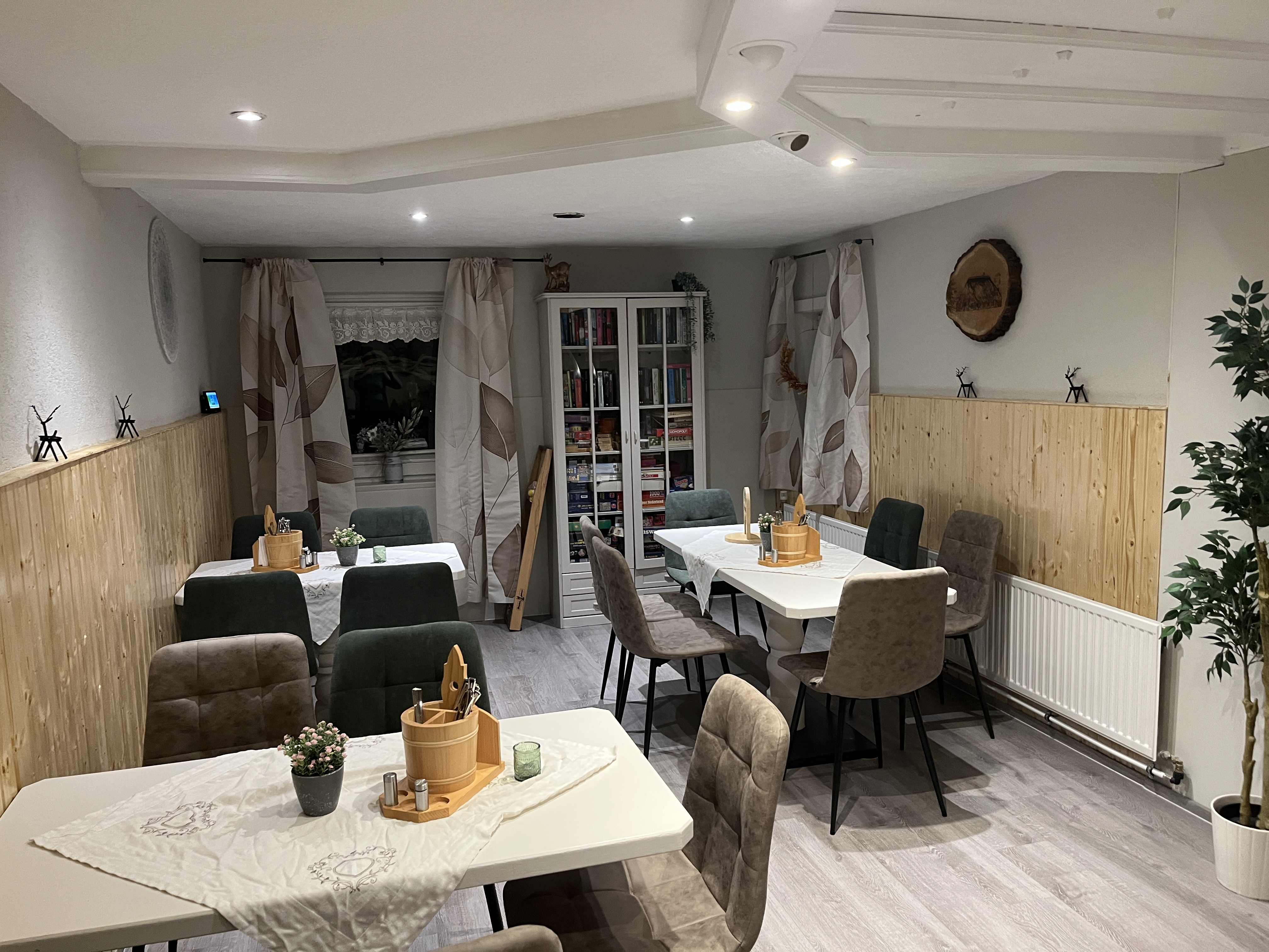 Pensionen - PLZ 9900 (Österreich) - Fruhstucksraum / Aufenthaltsraum - Molltaler Appartements