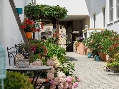 Pensionen - Restaurant - Innenhof - Pension Laubenhof
