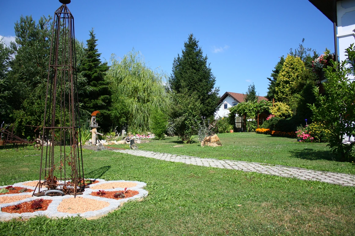 Frühstückspension: Garten - Gästehaus Adelmann