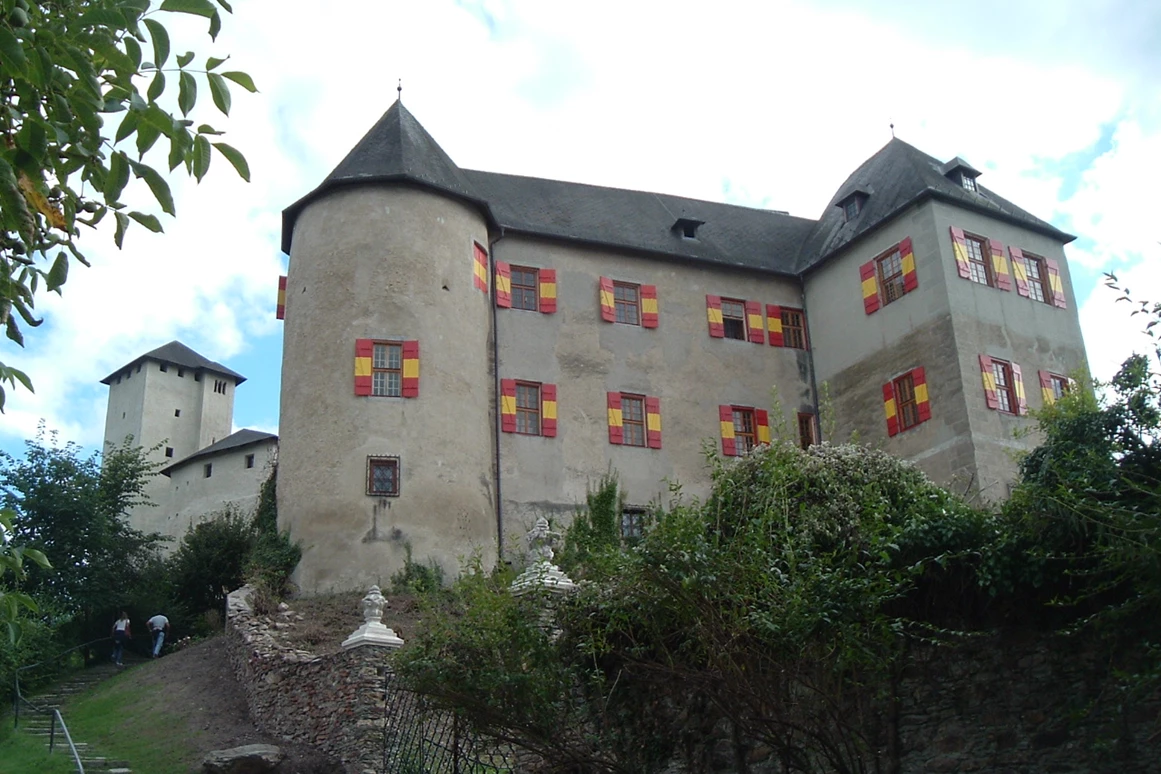Frühstückspension: Umgebung (Burg Lockenhaus) - Gästehaus Adelmann