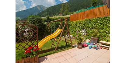 Pensionen - Naturns - Kinderspielplatz - Gasthaus Jaufenblick & Ferienhaus Engele