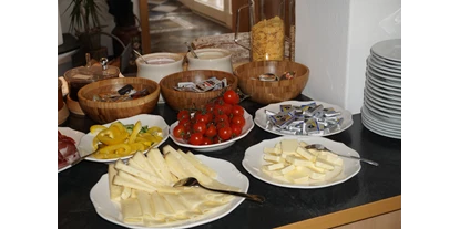 Pensionen - Naturns - Unser Frühstücksbuffet  - Gasthaus Jaufenblick & Ferienhaus Engele