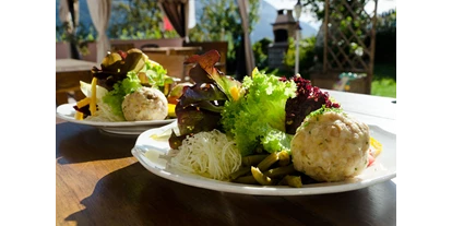Pensionen - Naturns - Regionale Speisen - Gasthaus Jaufenblick & Ferienhaus Engele