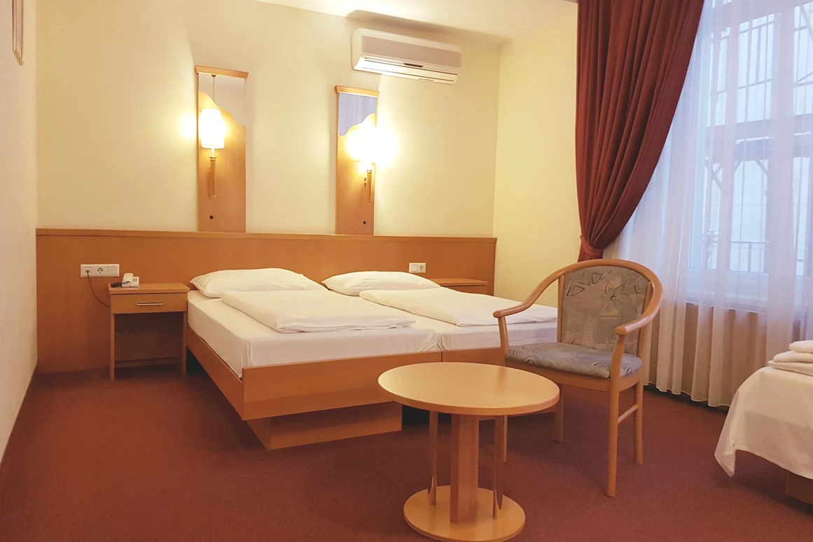 Frühstückspension: Superior Dreibettzimmer - Hotel Pension Haydn