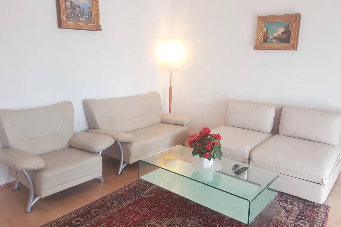 Frühstückspension: Appartement mit Küche, Wohnzimmer - Hotel Pension Haydn