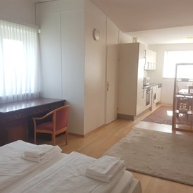 Frühstückspension: Appartement mit Küche, Schlafzimmer/Küche - Hotel Pension Haydn