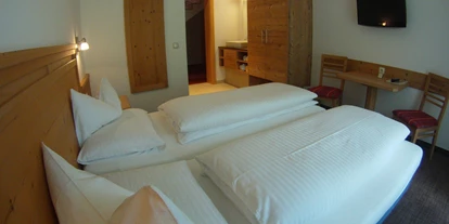 Pensionen - Parkplatz: kostenlos bei der Pension - Leogang - Doppelzimmer - Frühstückspension und Appartements Norika