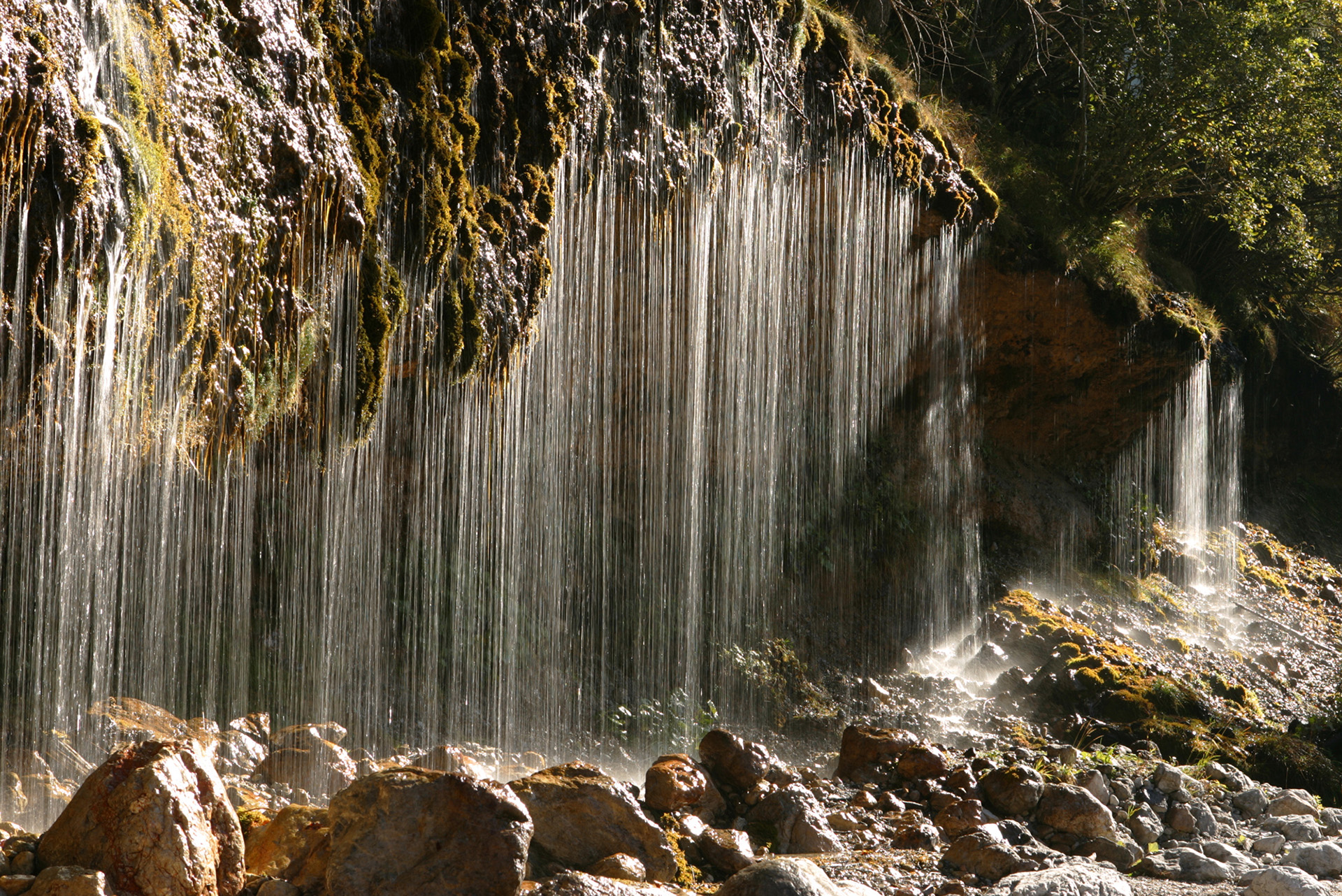 Appartementhaus UR-NATUR Ausflugsziele Naturdenkmal Triefen