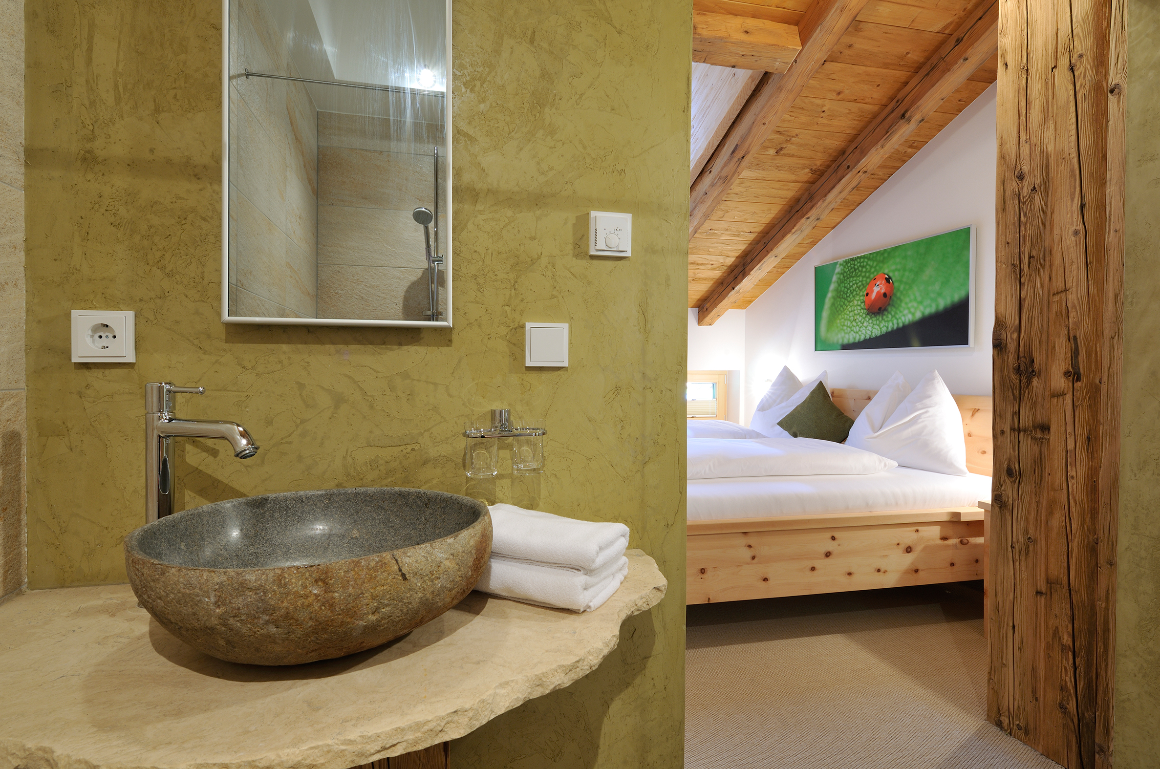 Frühstückspension: Appartementhaus UR-NATUR