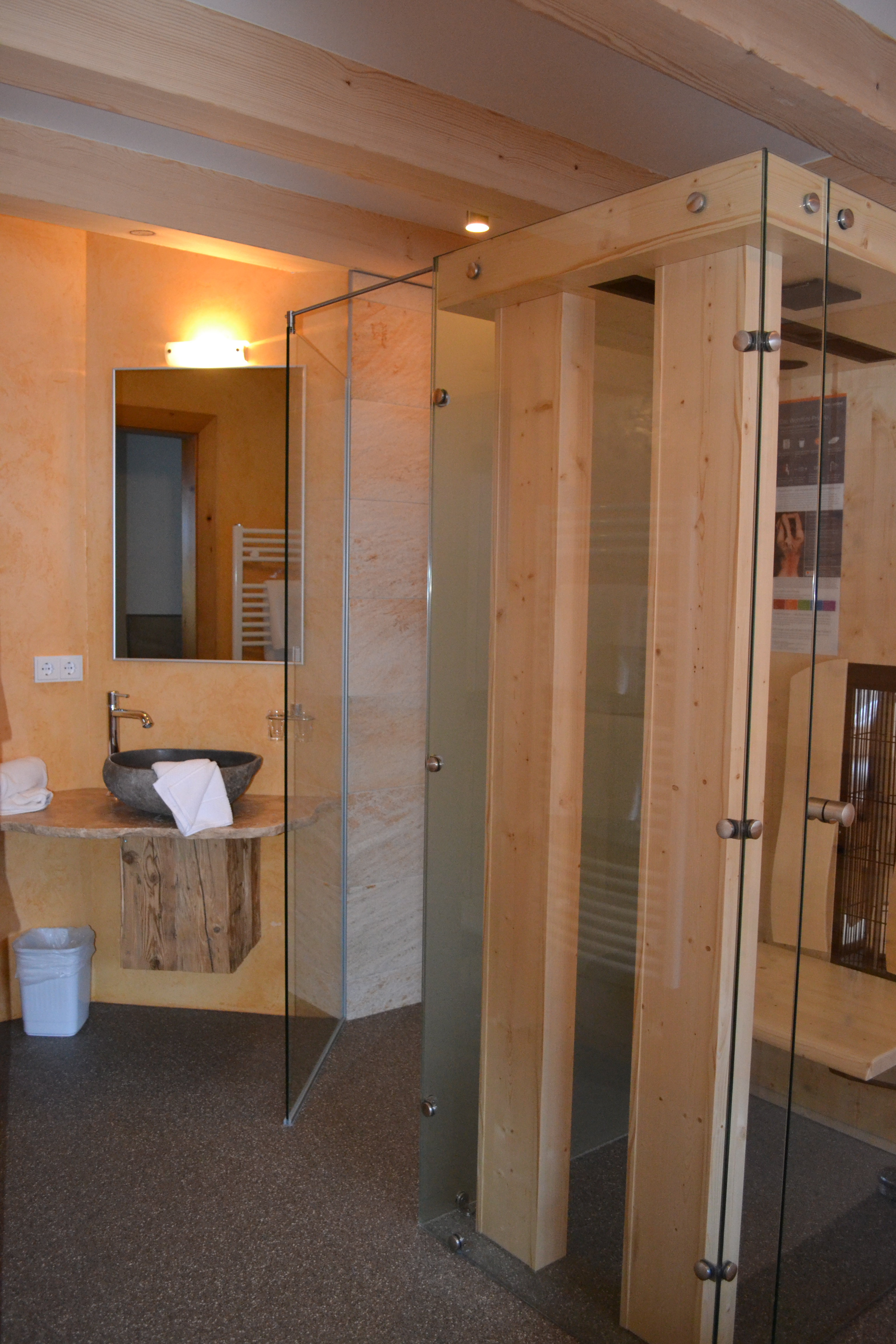 Frühstückspension: Appartementhaus UR-NATUR