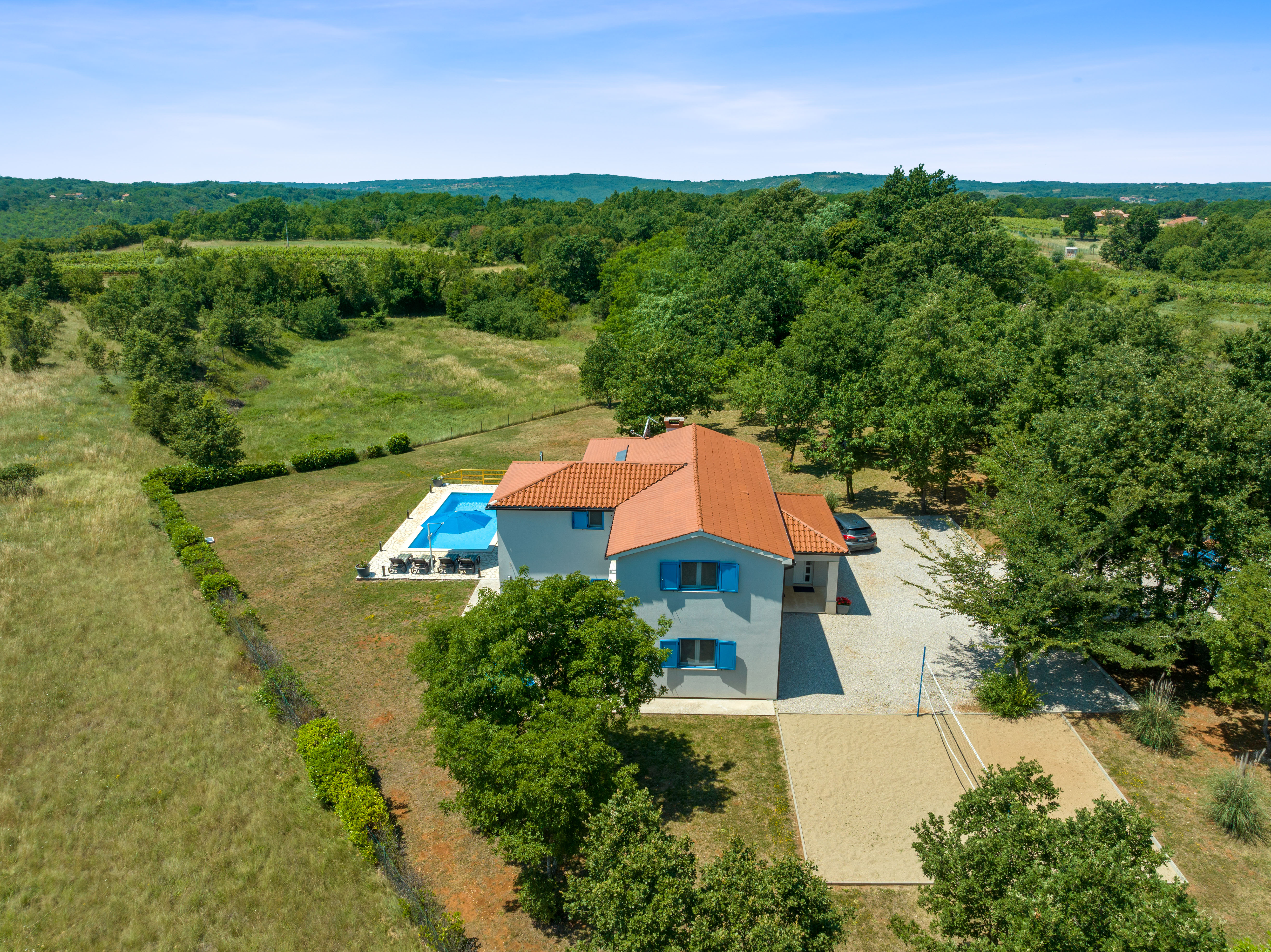 Frühstückspension: Landschaft nach Osten - Villa Jasmin Sumber