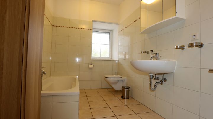 Frühstückspension: Ferienwohnung Iris Hof Stallegg