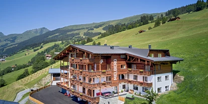 Pensionen - Parkplatz: kostenlos bei der Pension - Leogang - Außenansicht Appartementhaus Mei.Berg - Mei.Berg
