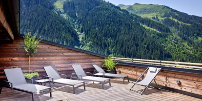 Pensionen - Parkplatz: kostenlos bei der Pension - Leogang - Mei.Penthouse Dachterrasse mit Sonnenliegen - Mei.Berg
