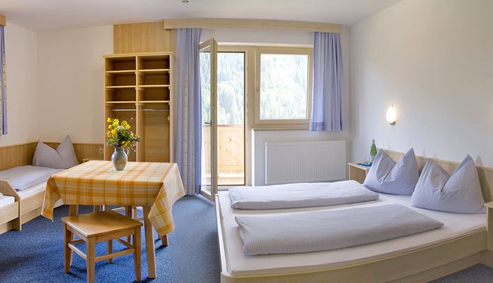 Frühstückspension: Familienkomfortzimmer  - Bio-Pension Vorderlengau 