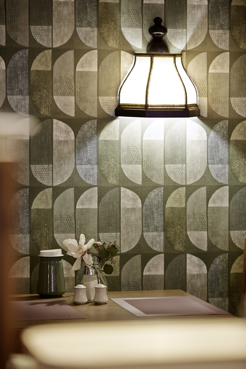 Frühstückspension: Frühstücksraum, Detail Tisch - Pension Pia