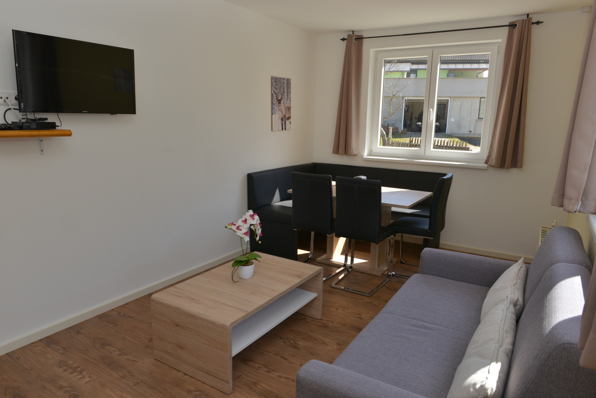 Frühstückspension: Wohnzimmer appartment Kreuzeck - Frühstückspension Ferienhaus Kolbnitz