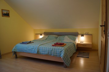 Frühstückspension: Ahornzimmer mit Doppelbett und eigenem Sanitär - Haus Bergblick