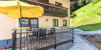 Pensionen - Parkplatz: kostenlos bei der Pension - Leogang - Appartement 1 - Terrasse - Apartments Salzburgerhof