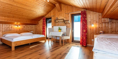 Pensionen - Parkplatz: kostenlos bei der Pension - Leogang - Appartment 3 - Dreibettzimmer - Apartments Salzburgerhof