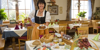 Pensionen - Gumpoldskirchen - Unser kleines und umfangreiches Frühstücksangebot! - Pension Almstüberl