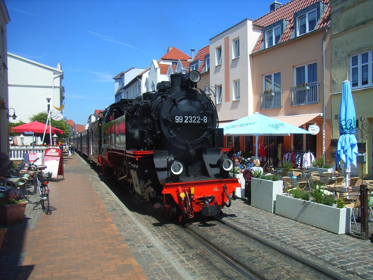 Frühstückspension: Molli in der Mollistraße bad Doberan - Ostsee Hotel-Pension An der Lindenallee Bad Doberan