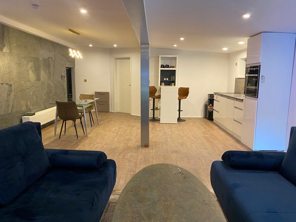 Frühstückspension: Atemberaubende Ferienwohnung "Cozy Forest" in LINZ!