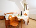 Frühstückspension: Doppelzimmer mit herrlichem Ausblick über die Weinberge in der Wachau - Gästezimmer am Weingut Gritsch