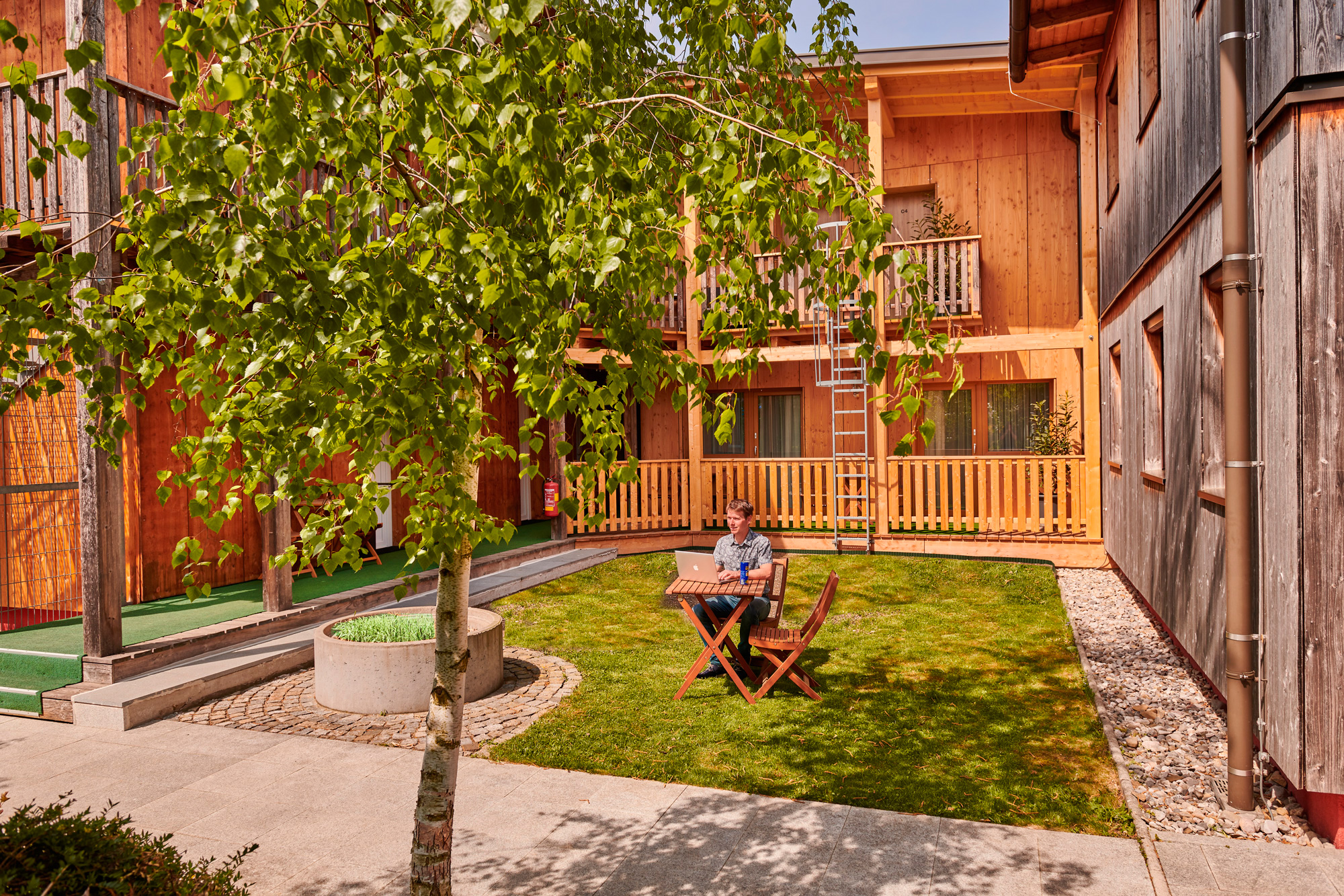 Frühstückspension: Gartenanlage - Gästehaus Aquilin