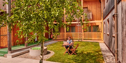 Pensionen - Parkplatz: kostenlos bei der Pension - Mostviertel - Gartenanlage - Gästehaus Aquilin