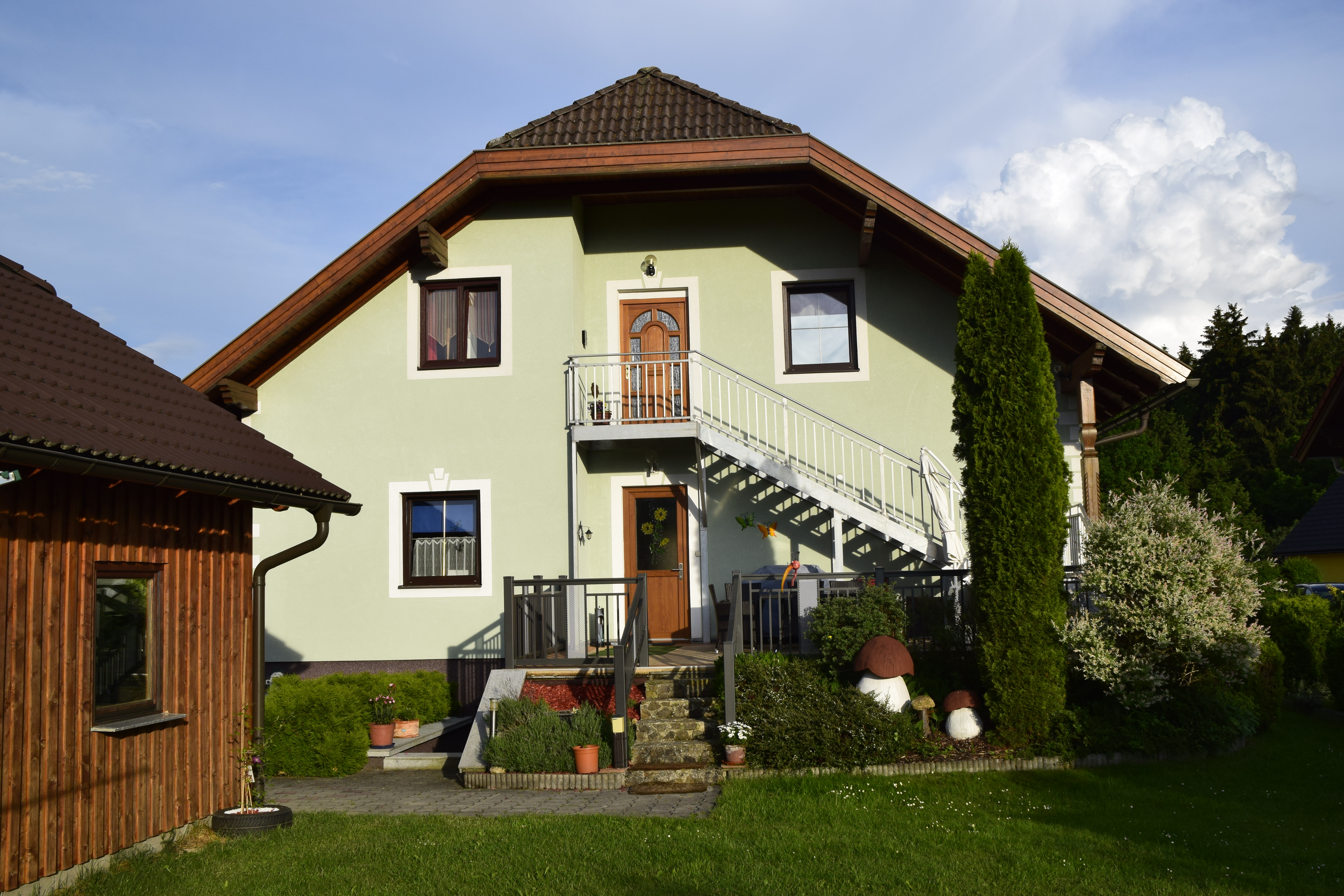 Pensionen - Balkon - Niederösterreich - Sicht vom Garten - Eva´s Gästehaus