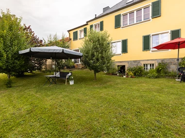 Frühstückspension: Sitzplätze im Garten - Genesungsort Landhaus Dammert