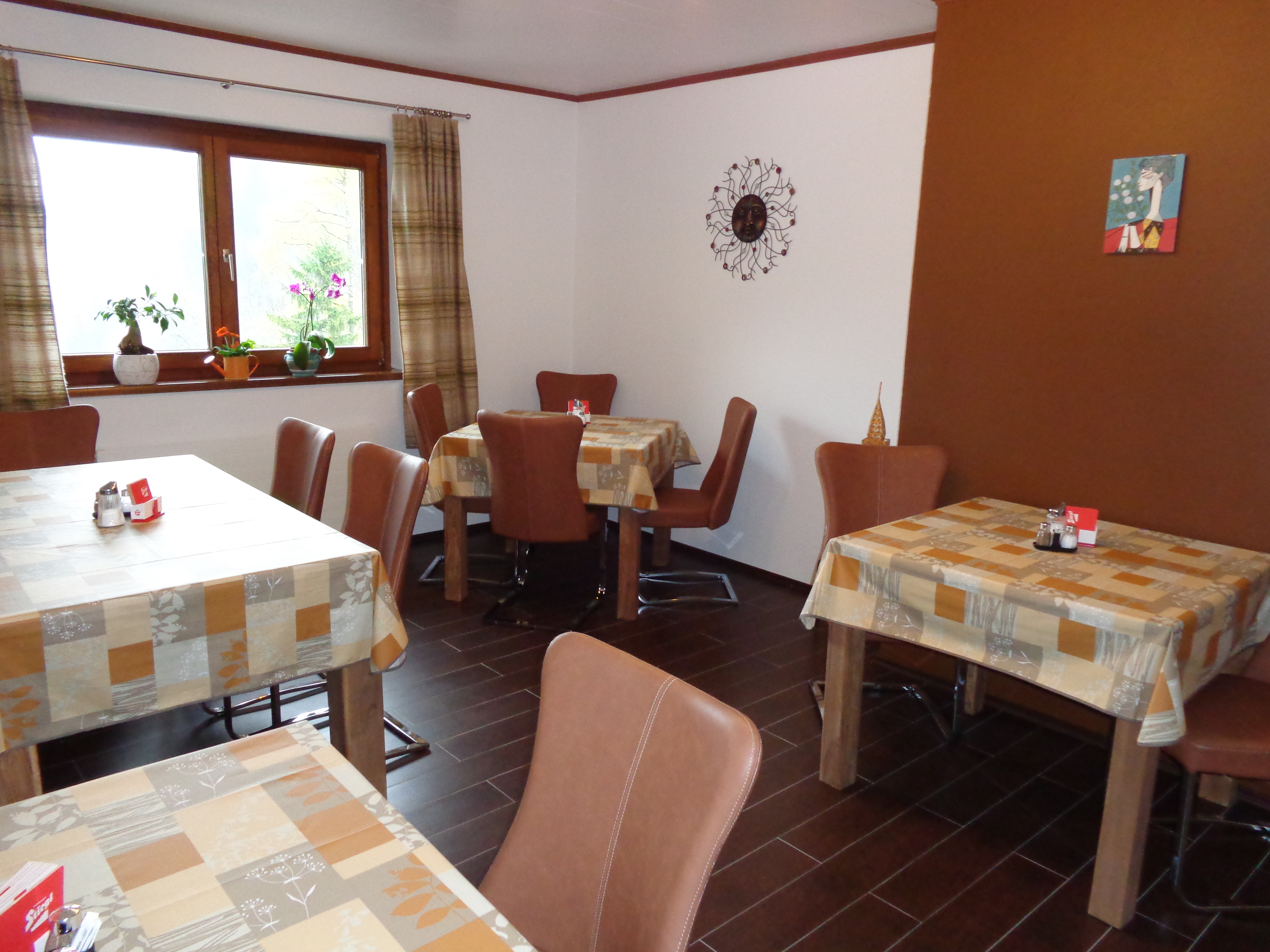Pensionen - Restaurant - Siegsdorf - Frühstücksraum - Pension Helga