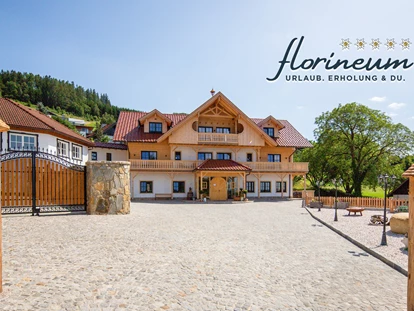 Pensionen - Art der Pension: Frühstückspension - Seewalchen am Attersee - Das Florineum in Weyregg am Attersee - Florineum